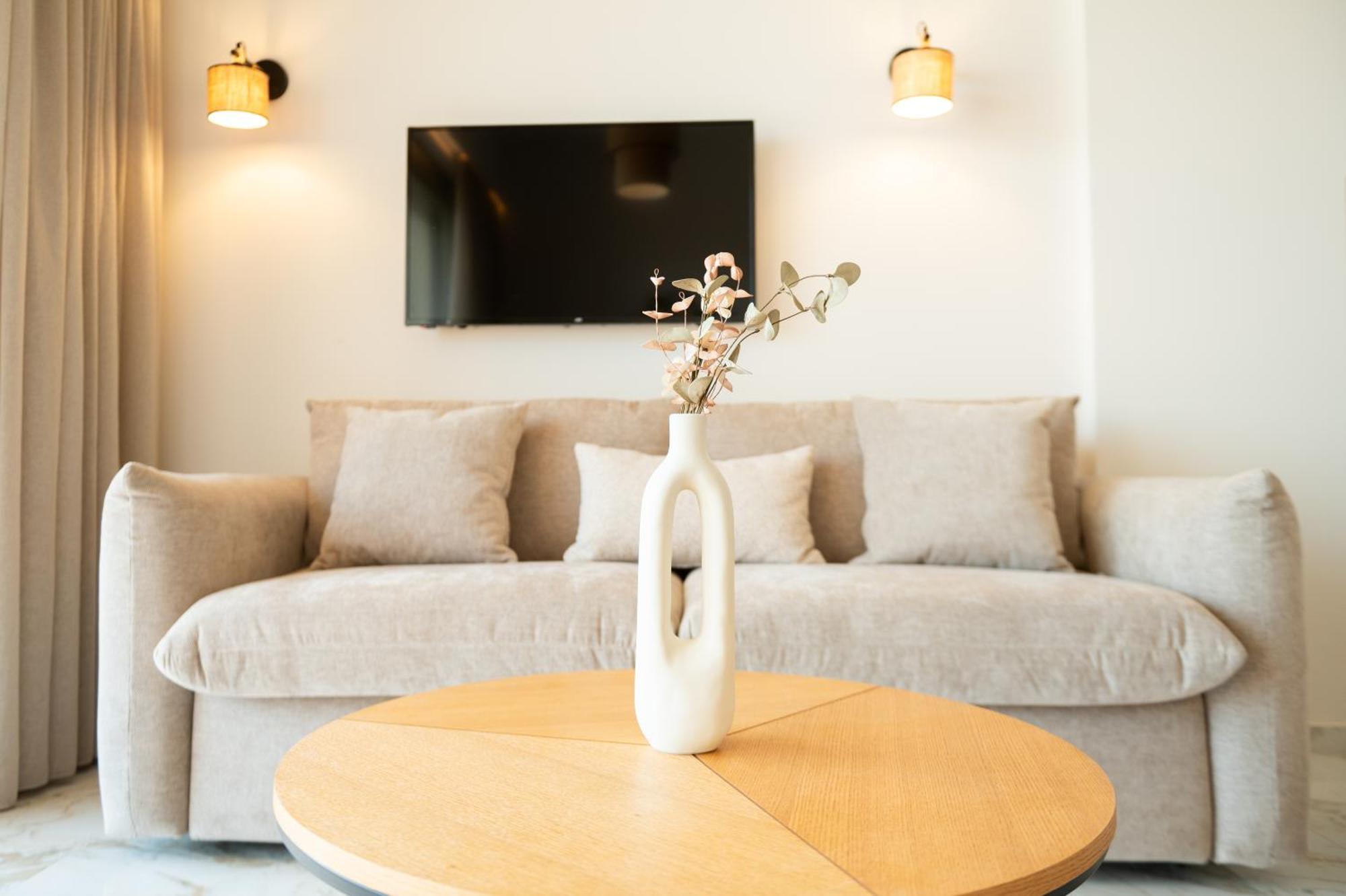 Petradi Suites Kalamata Extérieur photo