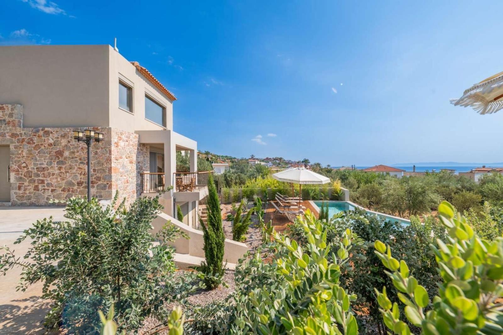 Petradi Suites Kalamata Extérieur photo