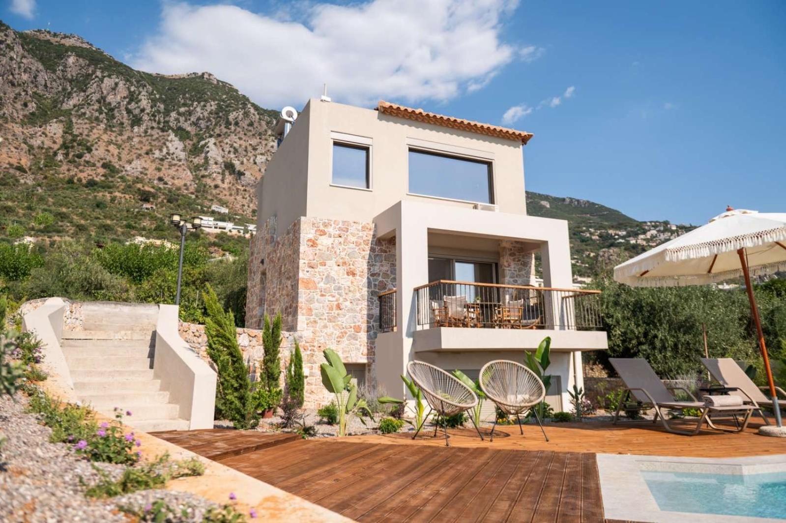 Petradi Suites Kalamata Extérieur photo